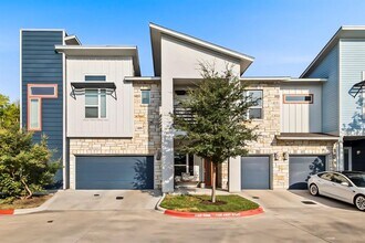 Building Photo - 8922 Menchaca Rd
