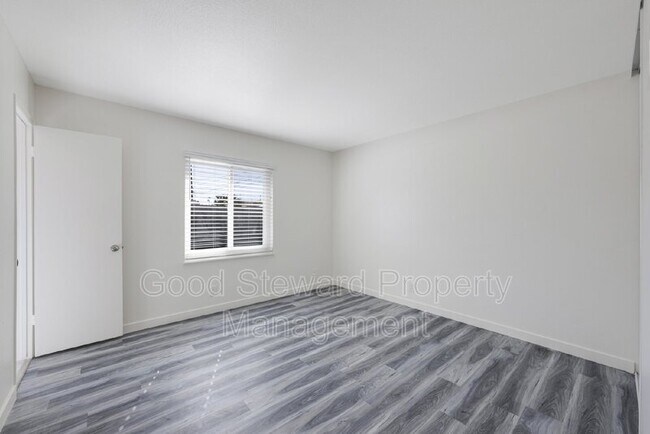 Building Photo - 19111 Carp Cir