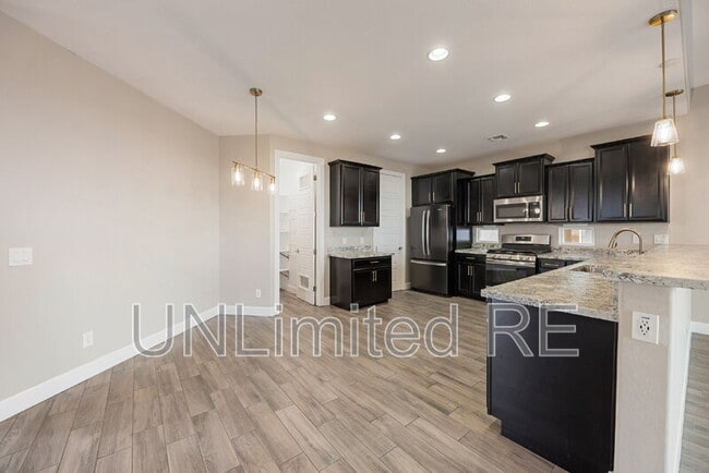Building Photo - 1432 Varsity Dr