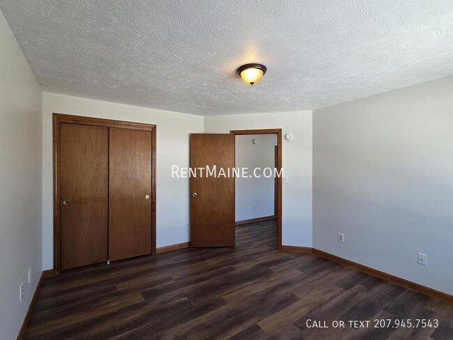 Building Photo - 7 Hartley St