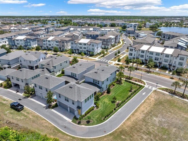 Building Photo - 13782 Grignard Aly