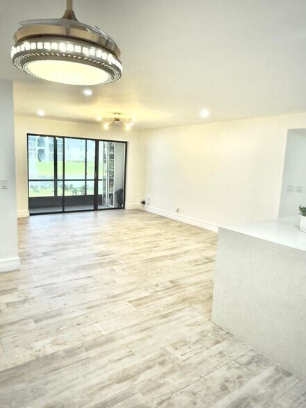 Building Photo - 3594 Alder Dr