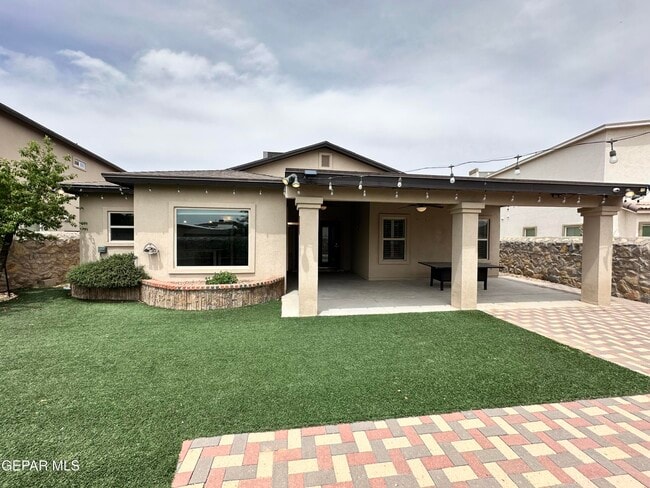 Building Photo - 13108 Round Ridge