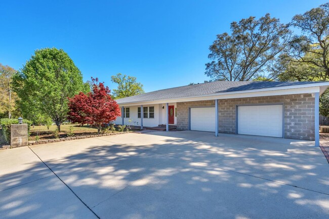 Primary Photo - Charming home with large garage & attached...