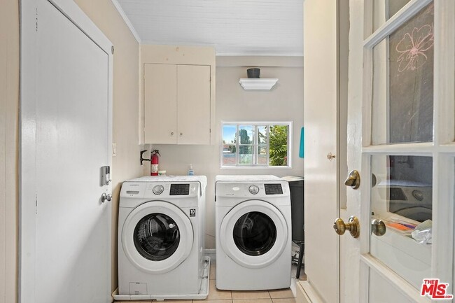 Building Photo - 2302 Berkeley Ave