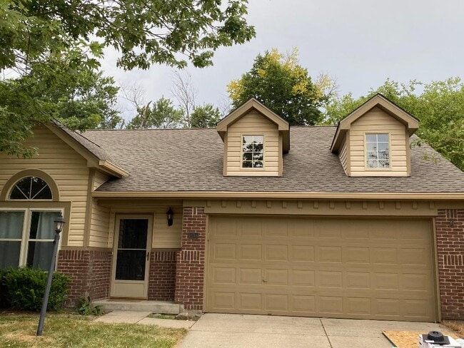 Building Photo - 10744 Belair Dr