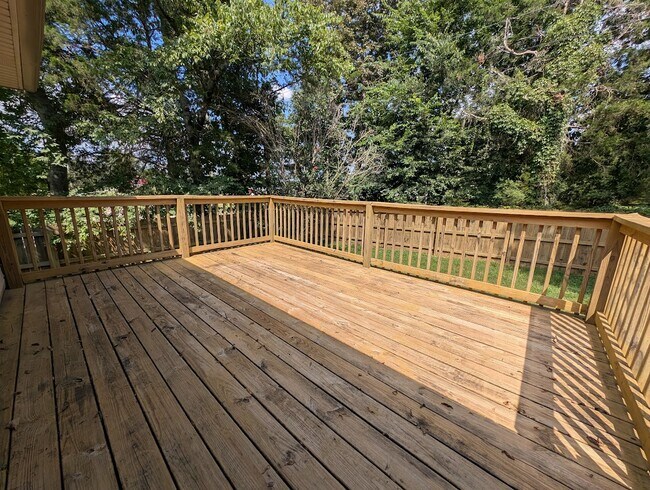 Building Photo - 1001 Nighthawk Ln