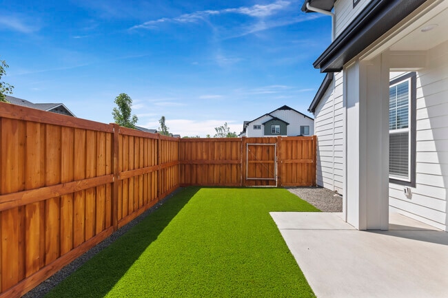 Building Photo - 6220 S Astrantia Ln