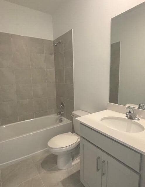 Building Photo - 14043 SW Thorens Dr