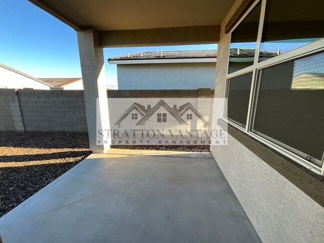 Building Photo - 2942 Kim Dr