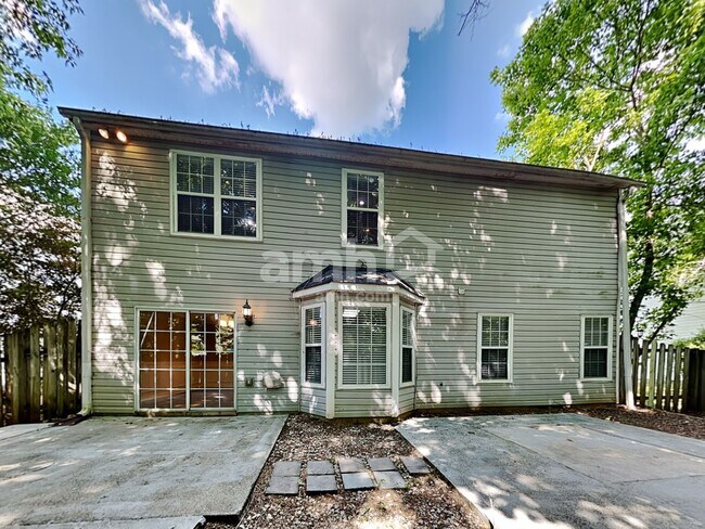 Building Photo - 133 Weatherstone Dr
