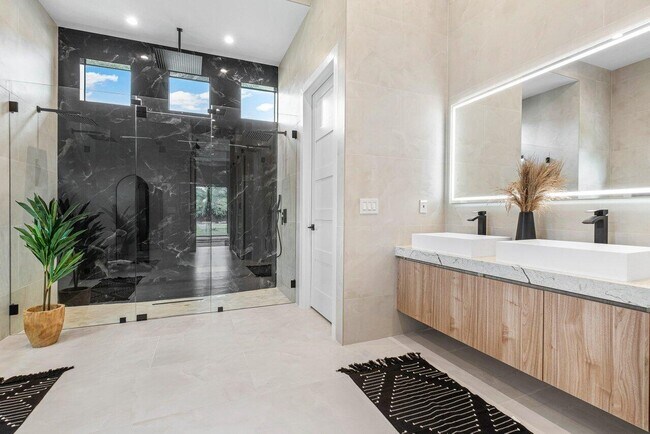 Building Photo - 221 Milestone Way