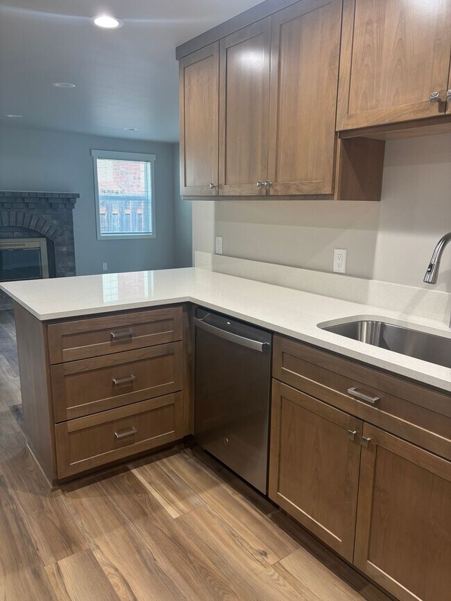 Building Photo - Beautifully Remodeled Single-Level House in North Newberg