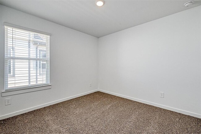 Building Photo - 31634 Brandon Ml Trl