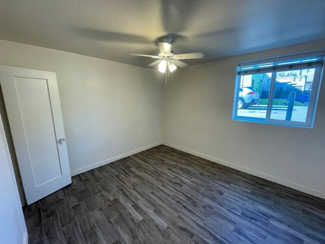 Building Photo - 1440 34th St