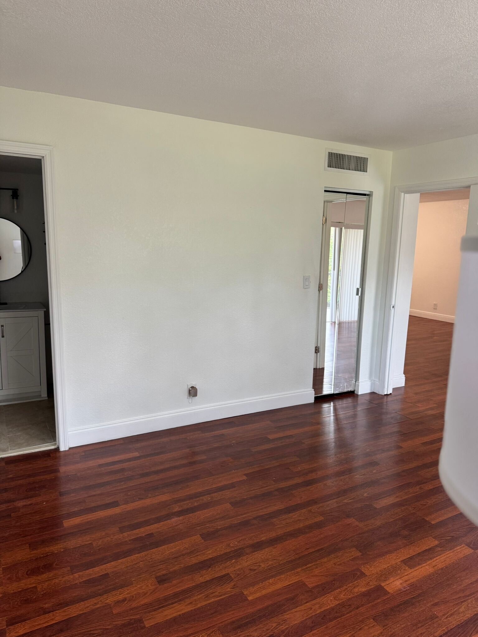 Building Photo - 5961 N Falls Circle Dr