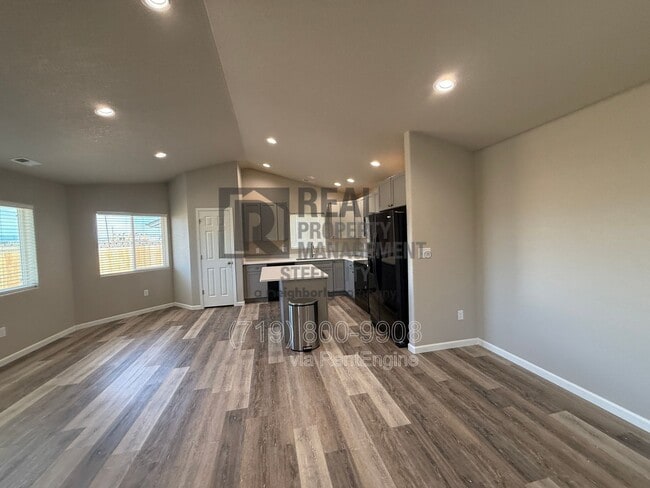 Building Photo - 153 S Stardust Cir