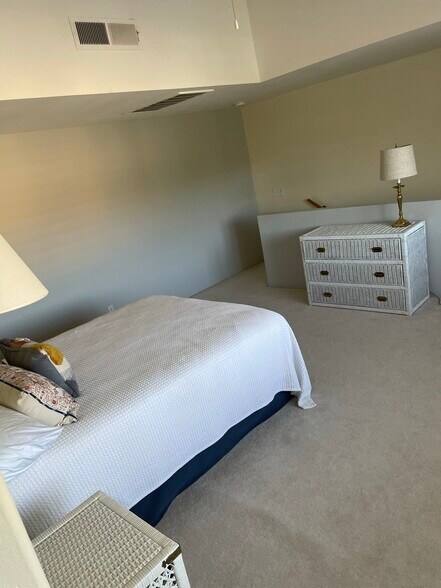 Building Photo - 45 Pebble Beach Dr