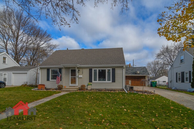 Building Photo - 1260 7th St