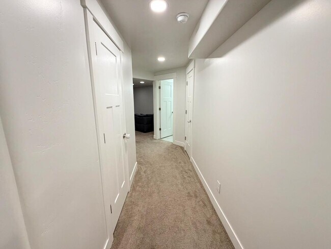 Building Photo - 4145 W 1730 N