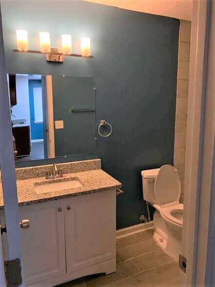 Bathroom 2 - 1027 Curran St NW