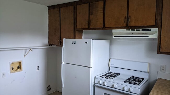 Building Photo - 102A Jay Ln. Hampton GA 30228