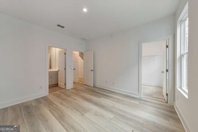 Building Photo - 517 Motivation Cir NW