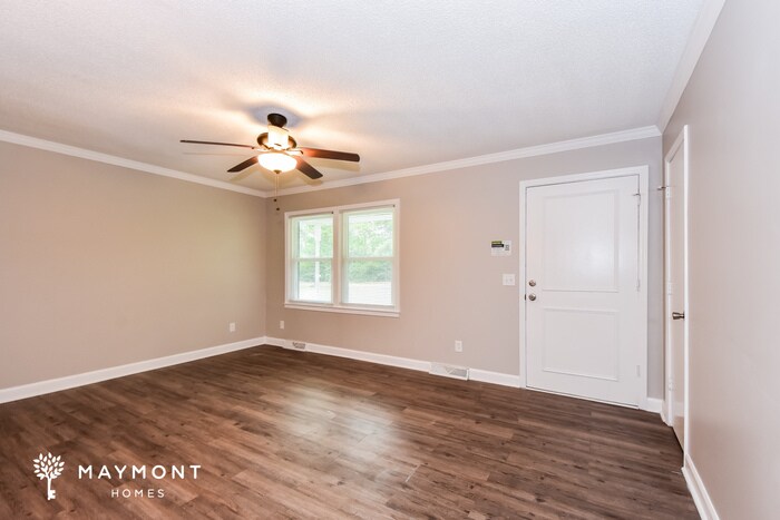 Building Photo - 533 Dawn Dr