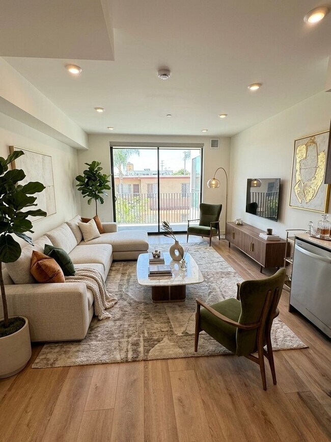 Interior Photo - New Luxury Modern 1 & 2 Bedroom Apartments