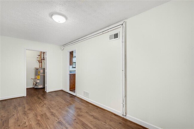 Building Photo - 1810 River Rock Trail