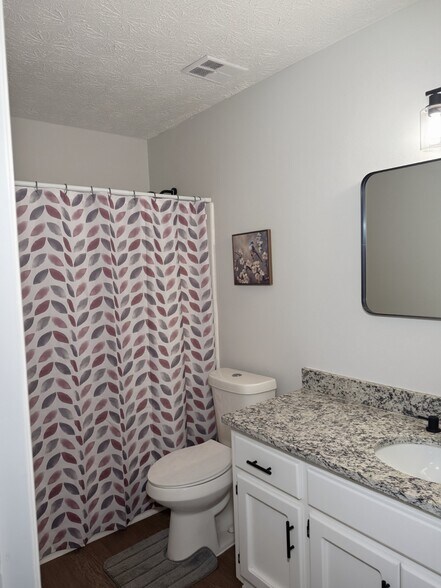 Building Photo - 8918 Habersham Dr