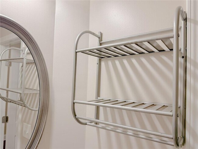 Building Photo - 786 Garbrooke Dr