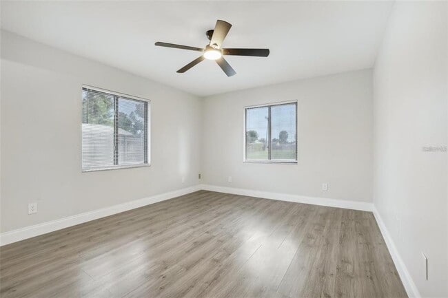Building Photo - 1052 Manchester Cir