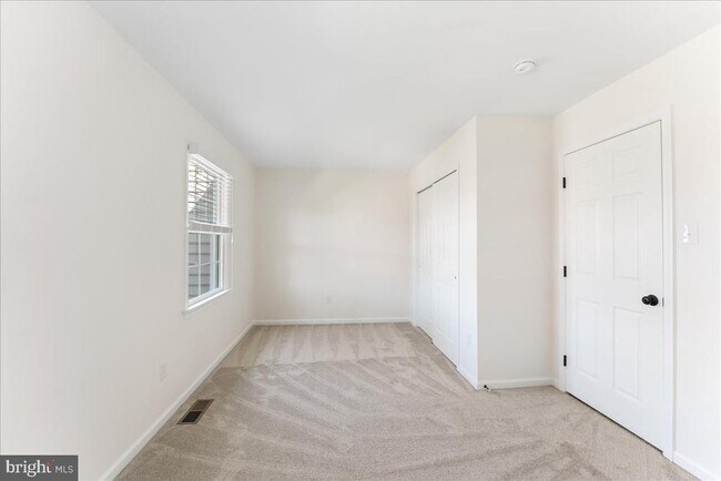 Building Photo - 317 N Olive St