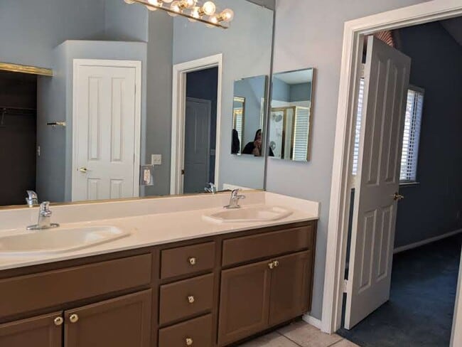 Building Photo - A Very nice and Large 4 Bedroom, 3 Bathroom, 2 STORY Home in Desert Shores!!!!