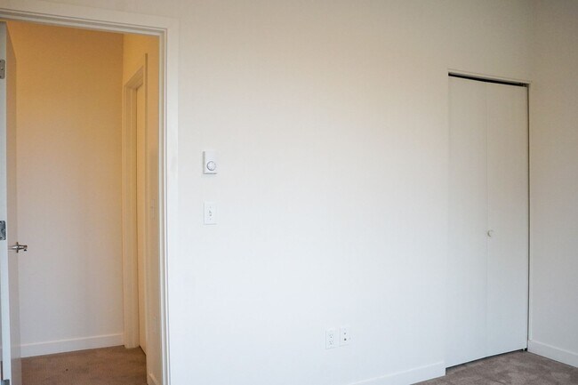 Building Photo - Incredible Specials: Immaculate 1-Bedroom ...