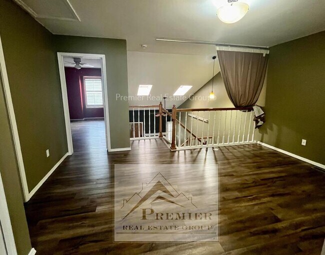 Building Photo - 6973 Los Reyes Cir