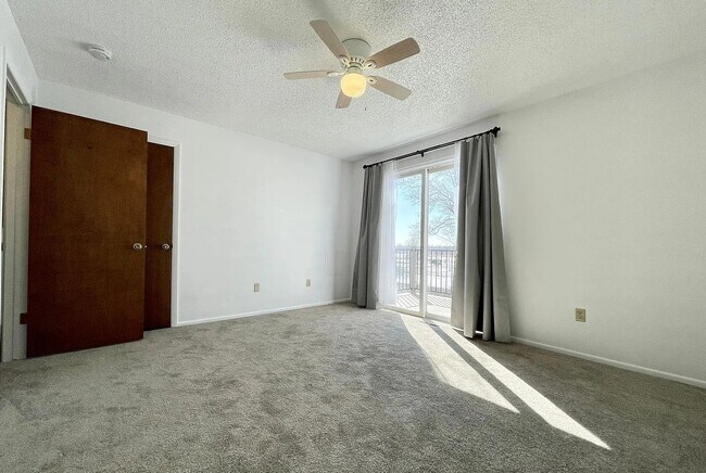 Building Photo - 3270 E 128th Pl