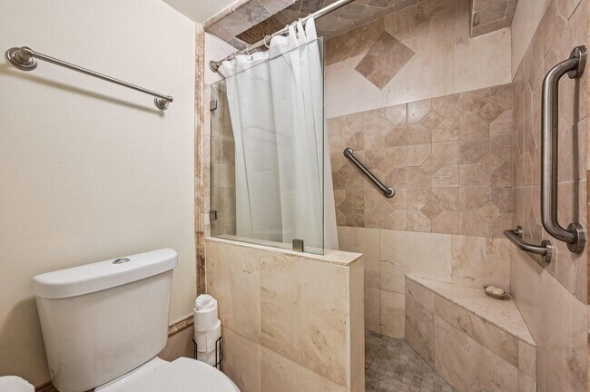 Building Photo - 23200 Camino Del Mar