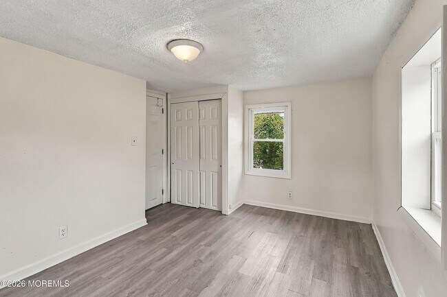 Building Photo - 1310 Summerfield Ave