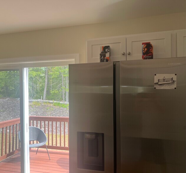 New Stainless steel appliances - 17C Ada Dr
