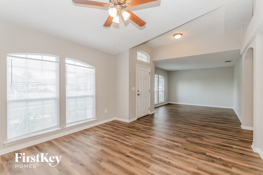 Building Photo - 10263 Wood Dove Way