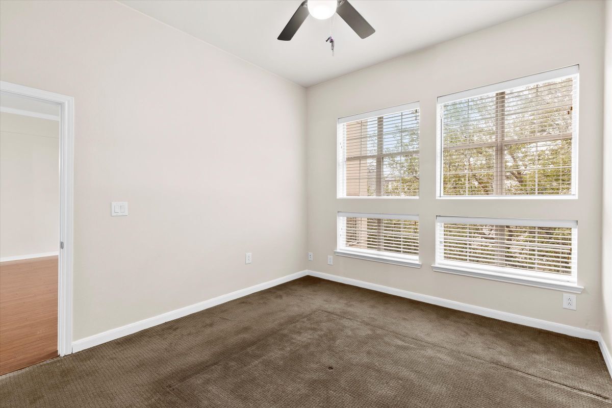 Building Photo - 3225 Turtle Creek Blvd Blvd