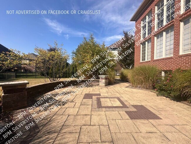 Building Photo - 1506 Galena-