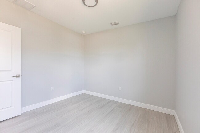 Building Photo - BRAND NEW Construction, 3 bed / 2 bath Rent-Ready Home in Port Charlotte!