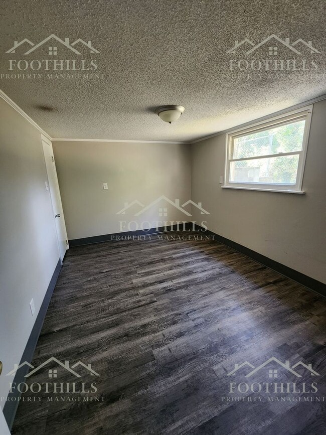 Building Photo - 1917 Inman Dr