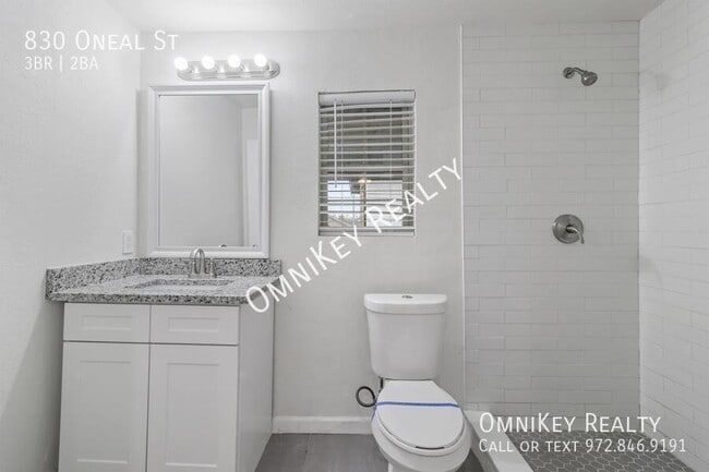 Building Photo - 830 Oneal St