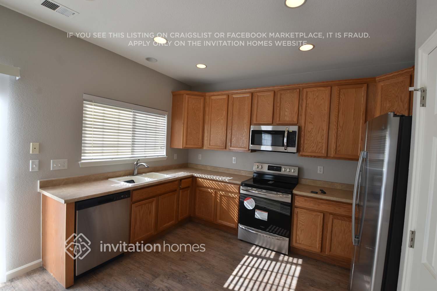 Building Photo - 4209 Beautiful Cir