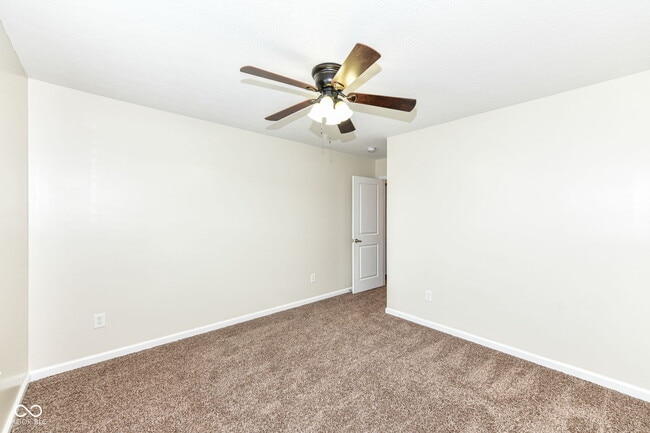 Building Photo - 5825 Sheffield Ln