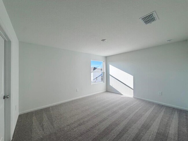 Building Photo - 2134 Chris Dr